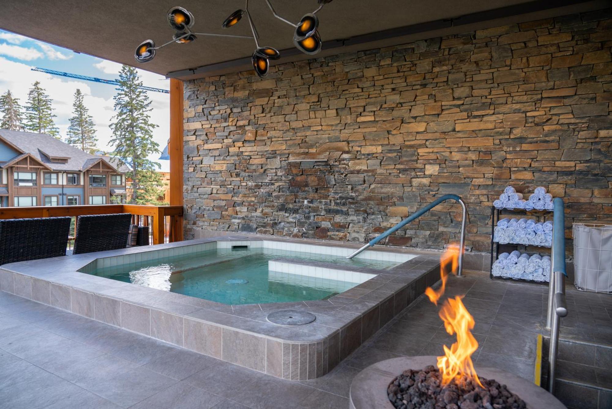 Moose Hotel And Suites Banff Ngoại thất bức ảnh